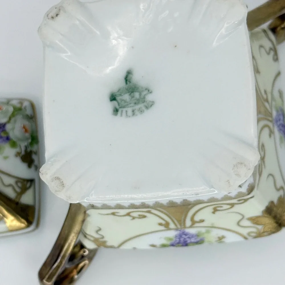 Vintage Silesia Porcelain Sugar Bowl with Lid Gold Gilt Floral Design‎ Coquette